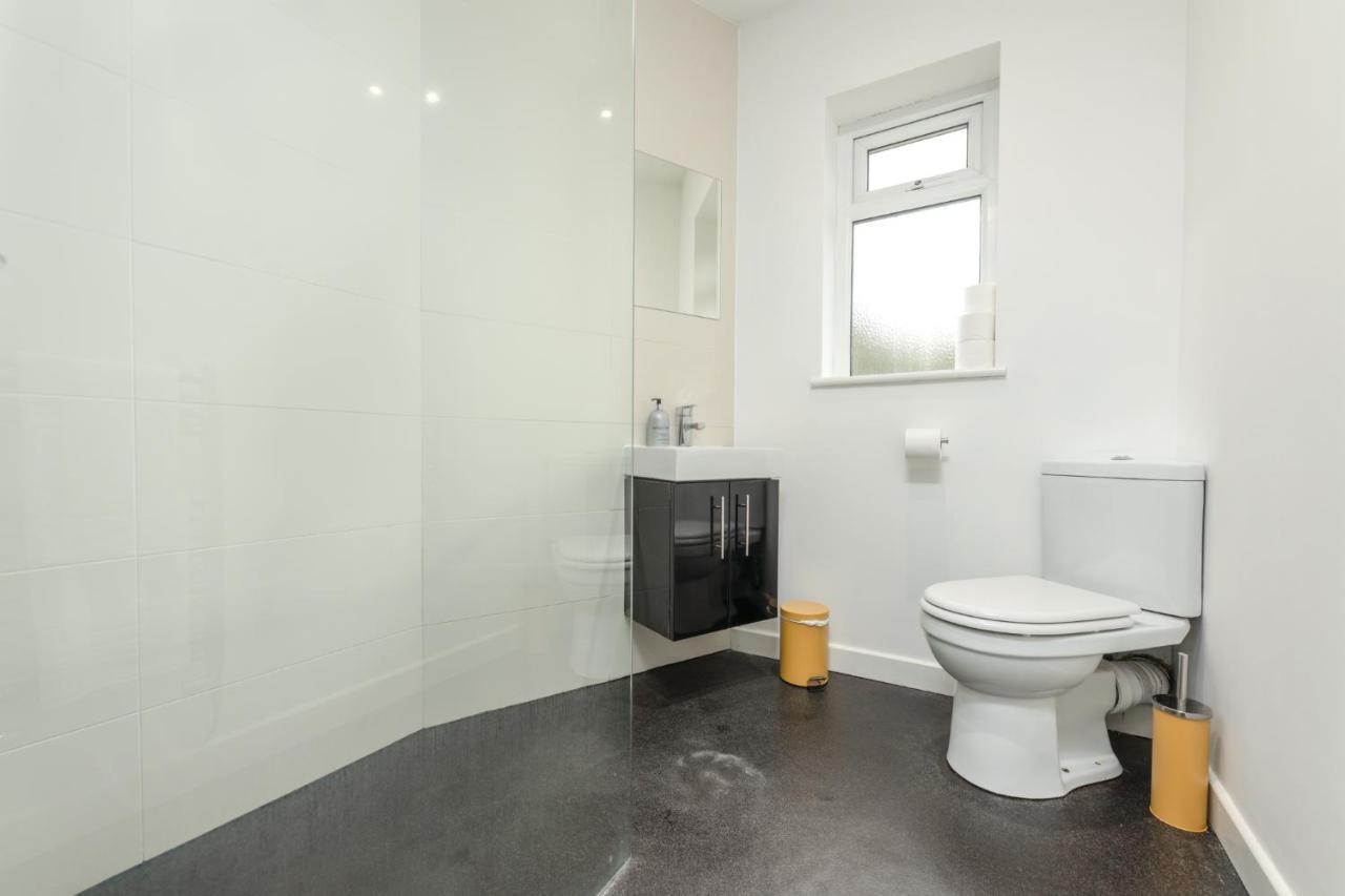 Stayright- 2 Bedroom House, Centrally Located & Close Walk To City Centre 카디프 외부 사진
