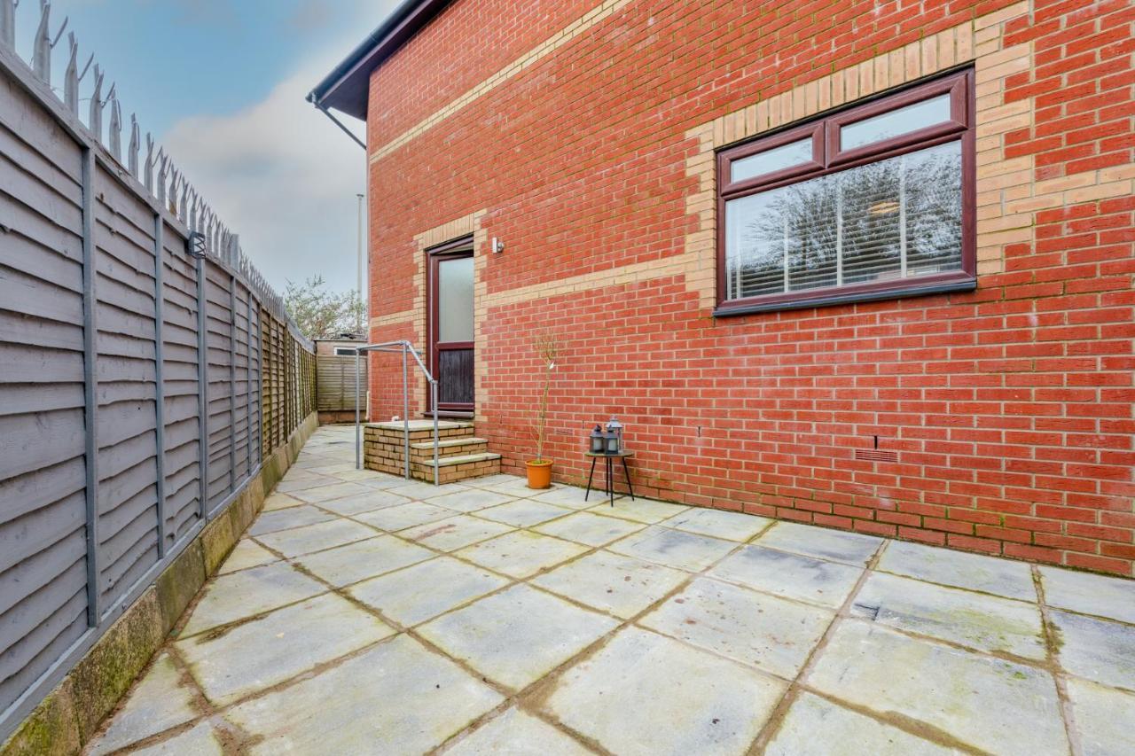 Stayright- 2 Bedroom House, Centrally Located & Close Walk To City Centre 카디프 외부 사진